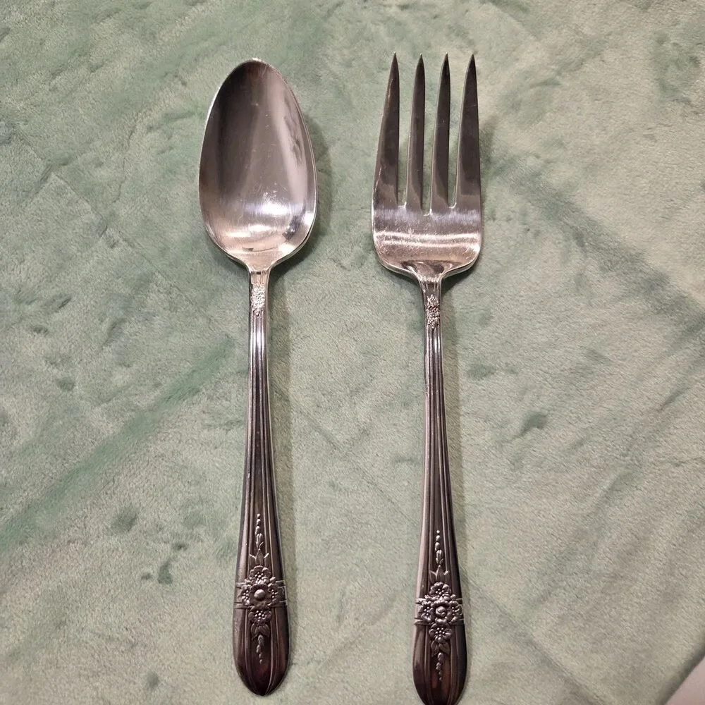 Vintage Wm Rogers Extra Plate Serving Spoon & Serving Fork Triumph Pattern 1941